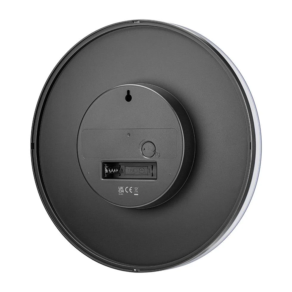 BC26 Braun analogue wall clock - black - Image 4