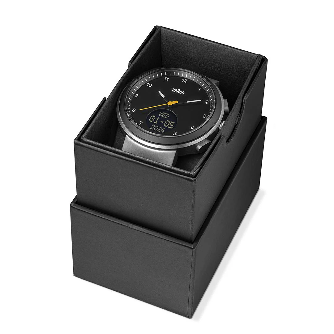 BN0299 Braun step counter watch - black dial and black silicone strap - Image 11