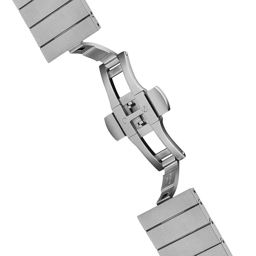 BN0265 Braun gents classic chronograph watch - silver dial and stainless steel bracelet - Image 7